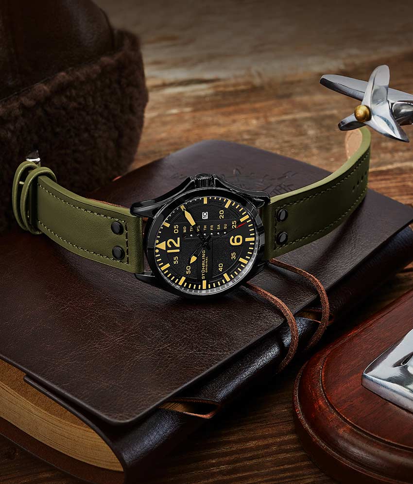 Aviator 3916.3 and 929.01, Signature Pen, and Watch Tool Kit