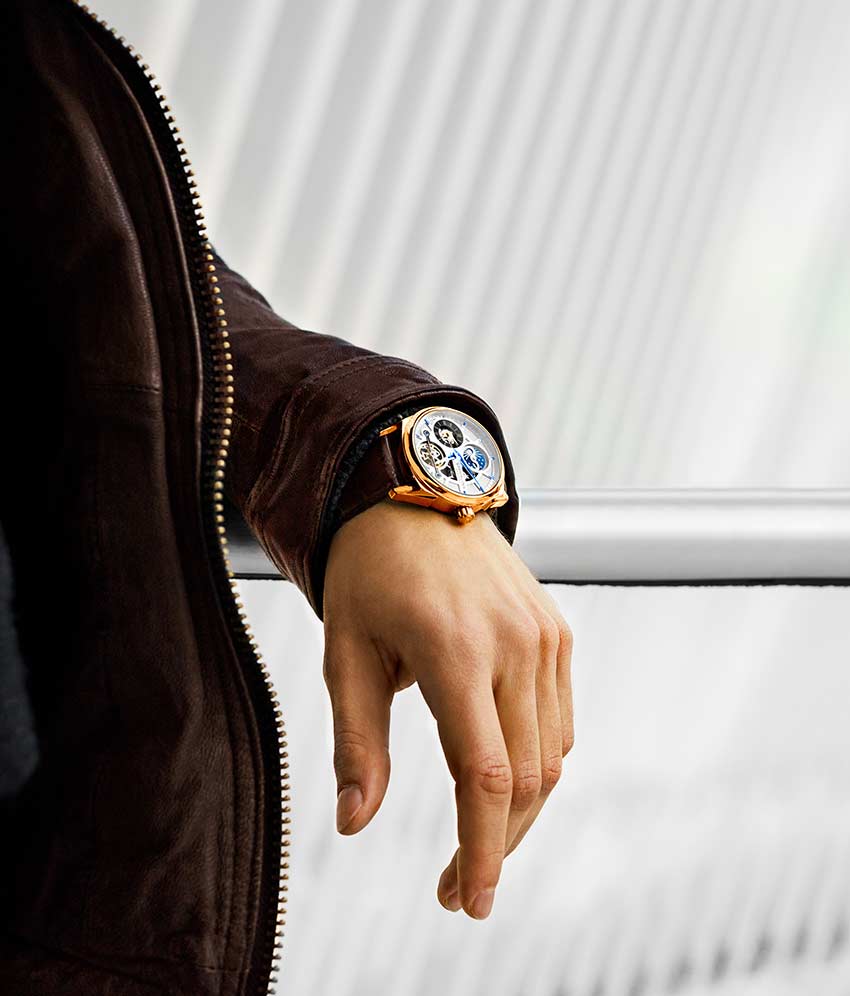 Silver Dial / Rose Case / Brown Band