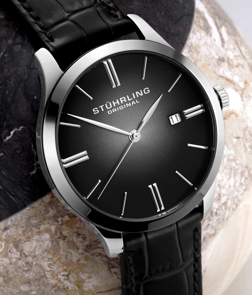Black Dial / Silver Case / Black Band
