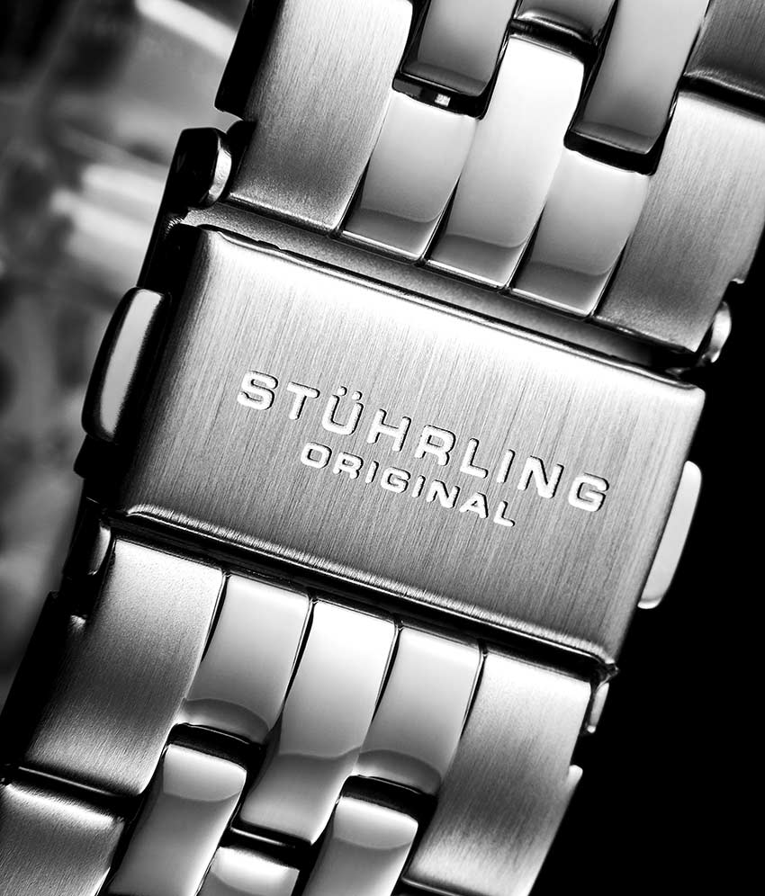 Black Dial / Silver Case / Silver Stainless Steel Bracelet Deployant Buckle
