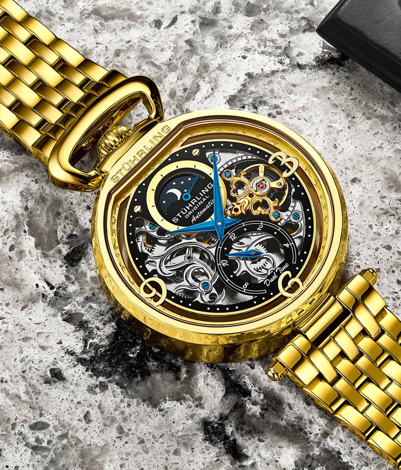 Black Dial / Gold Case / Gold Band