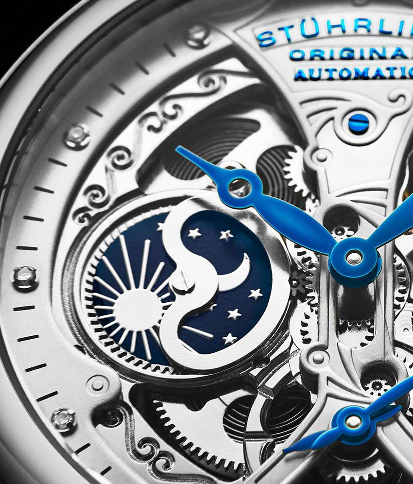 Silver Dial / Silver Case / Black Band