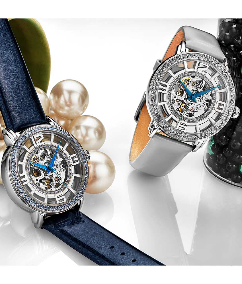 Silver Dial / Silver Case / Blue Band