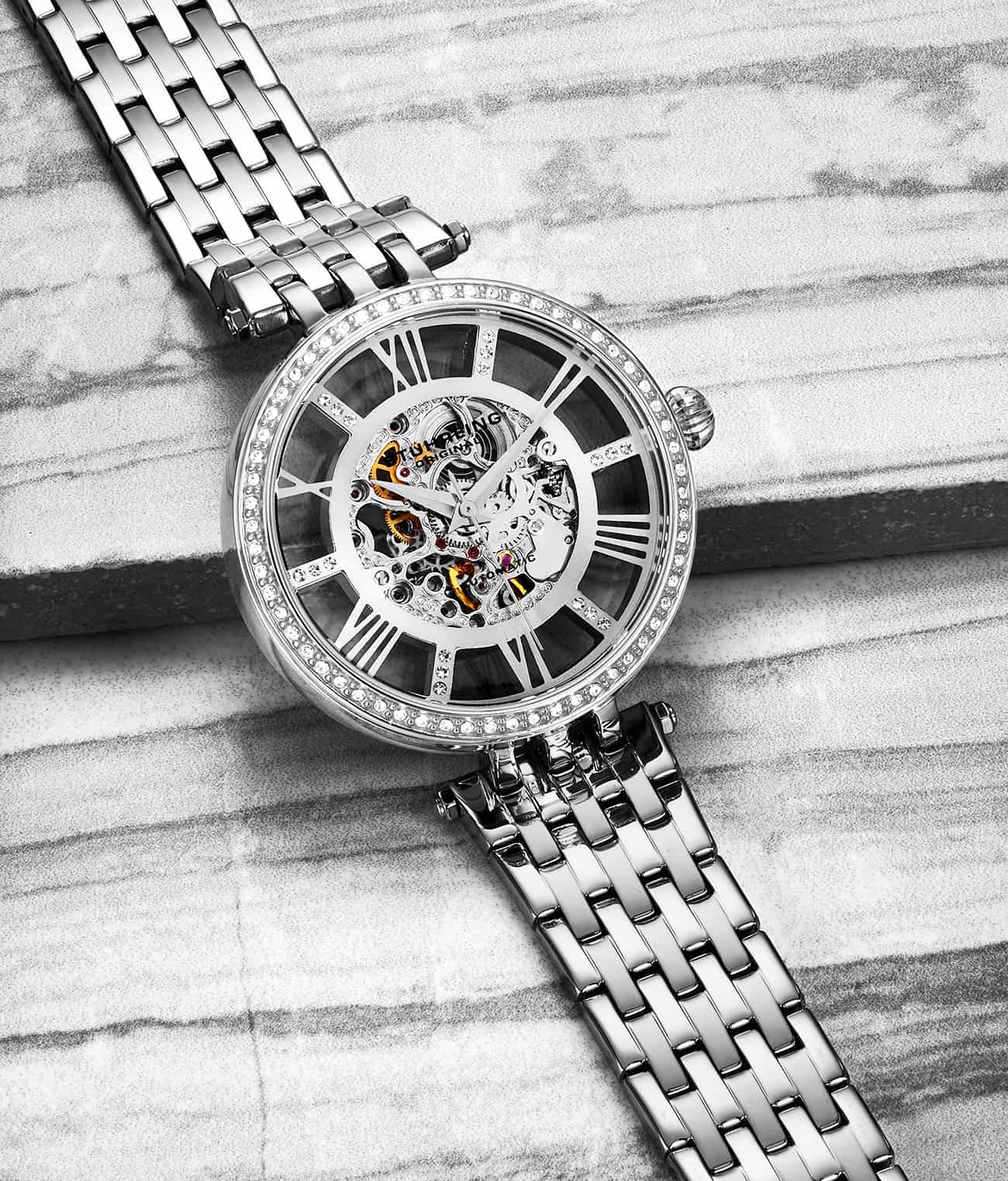 Silver Dial / Silver Case / Silver Band