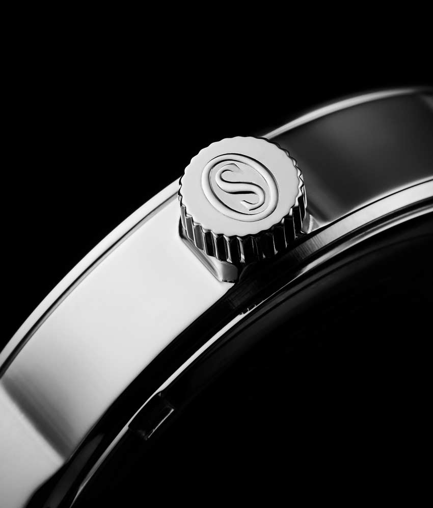 Ivory Dial / Silver Case / Black Band