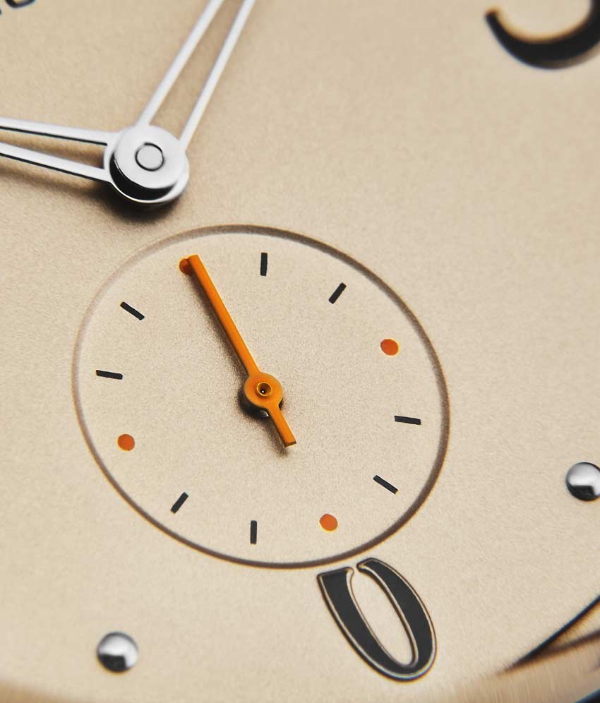 Beige/Silver/Beige