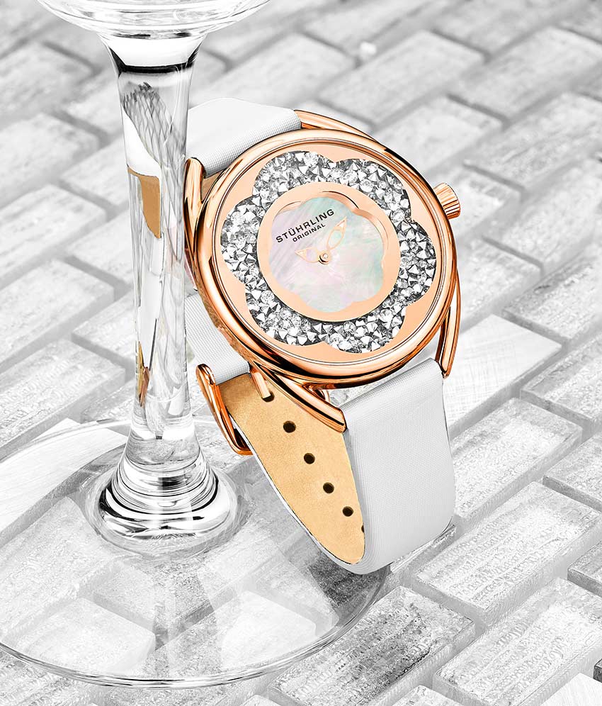 Silver Dial / Rose Case / White Band